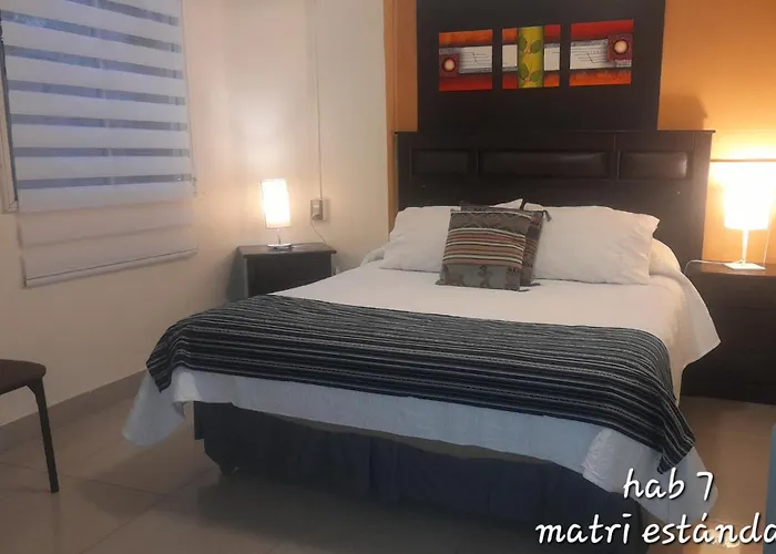Hostal Del Aguila