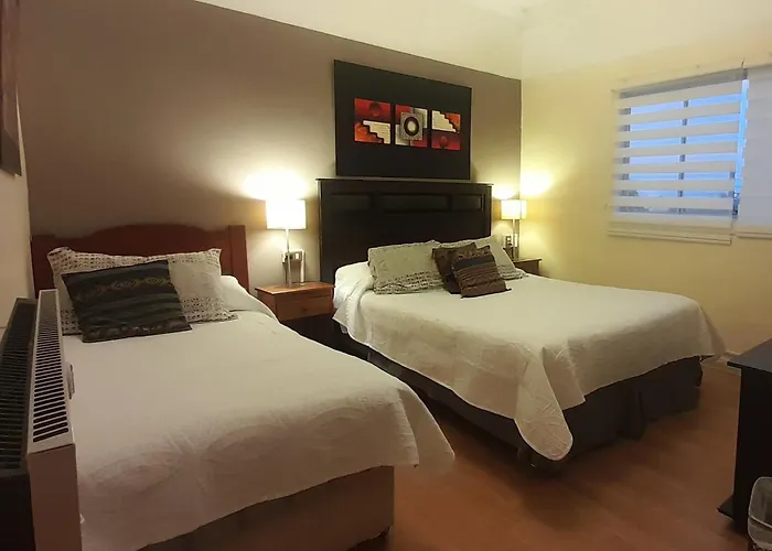 Hostal Del Aguila